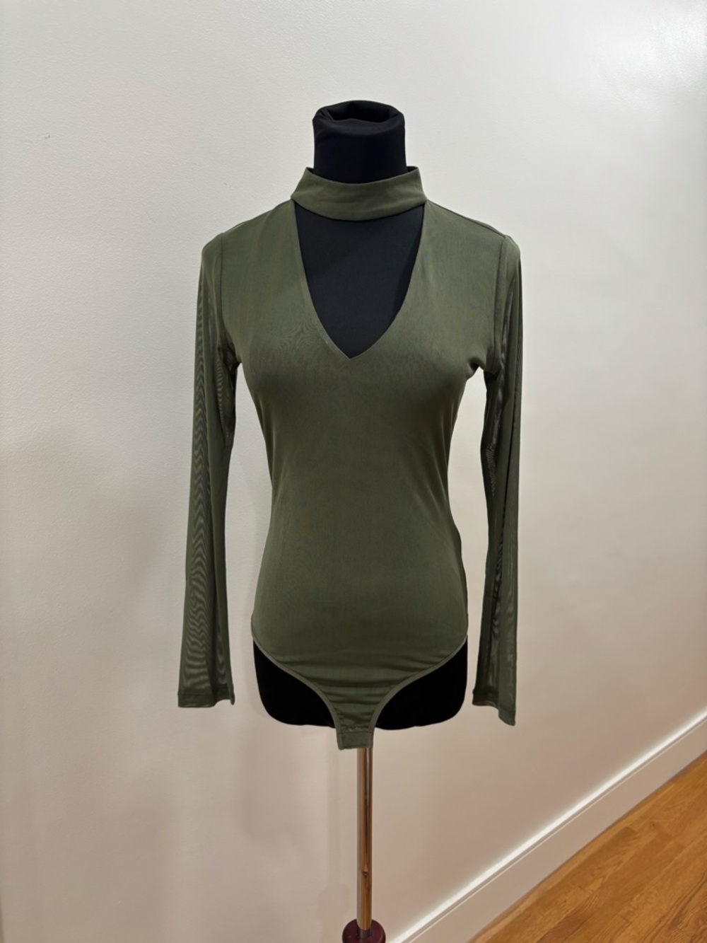 809. Bebe Olive Green Mesh Long-Sleeve V-Neck Choker Bodysuit